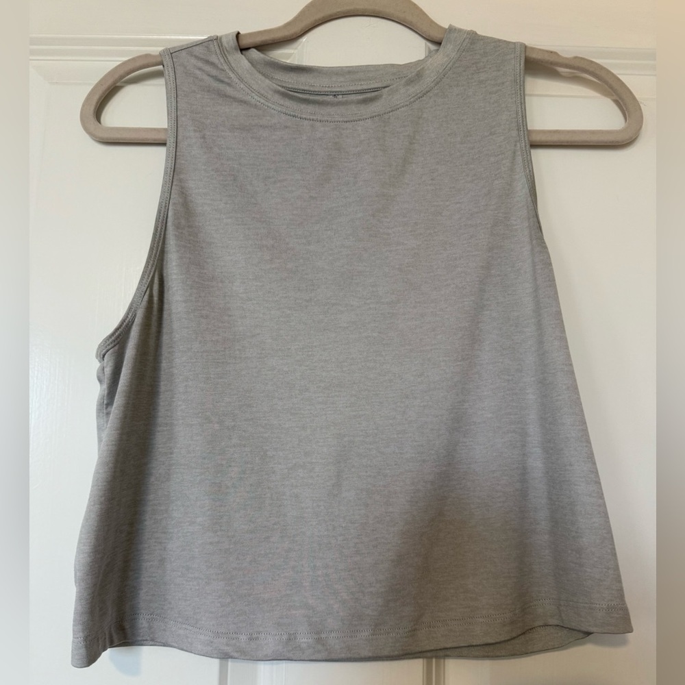Fabletics Light Gray Sleeveless Crewneck Tank